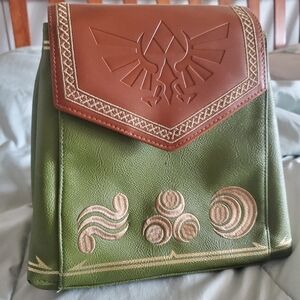 Danielle Nicole Nintendo Legend Of Zelda Triforce Eagle Green & Brown Backpack